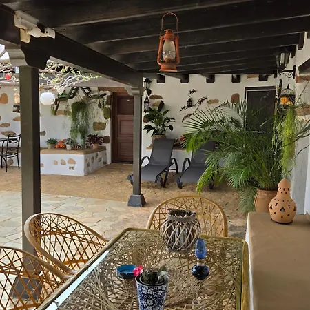 Casa Emblematica Abuelo Rafael Εξοχικό σπίτι Llanos de la Concepción